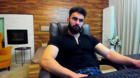 MicahLane online show from December 2025 06:00:01 AM