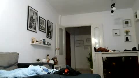 MILO MIAMI online show from July 2026 09:21:02 PM