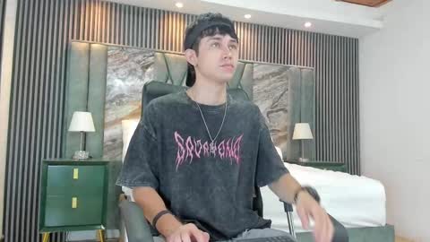 Michael online show from September 2025 01:16:02 PM