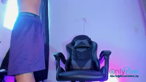Michael Boy online show from May 2026 01:53:01 PM