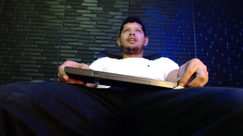 Michael Daviss online show from March 2025 04:17:01 PM