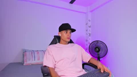 Snapshot of michael_jordan_xxx chatting on November 2025 08:09:01 PM JORDAN online show from November 2025 08:09:01 PM