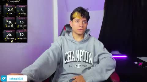 michael independent model  online show from October 2025 11:02:01 PM