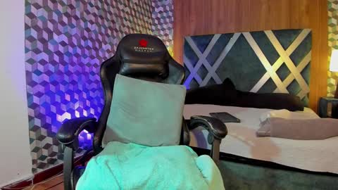 Michael Stevens online show from February 2025 04:45:02 PM