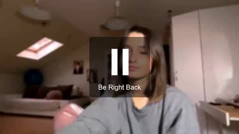 Emily online show from October 2025 02:37:01 PM