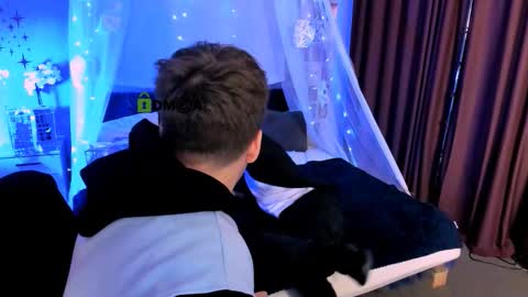 Snapshot of michael_strong_ chatting on December 2025 11:08:01 AM Your Michael online show from December 2025 11:08:01 AM