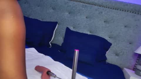 Snapshot of michaelacox chatting on March 2025 08:00:01 PM Michel online show from March 2025 08:00:01 PM