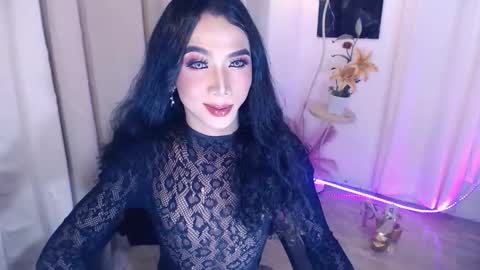 michaelagoddess online show from November 2025 12:40:02 PM