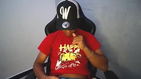 Snapshot of michaelhotbbc chatting on October 2025 03:40:01 AM Michael online show from October 2025 03:40:01 AM