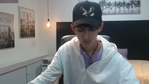 Snapshot of michaelkoiv chatting on December 2025 12:34:02 PM michaelkoiv online show from December 2025 12:34:02 PM