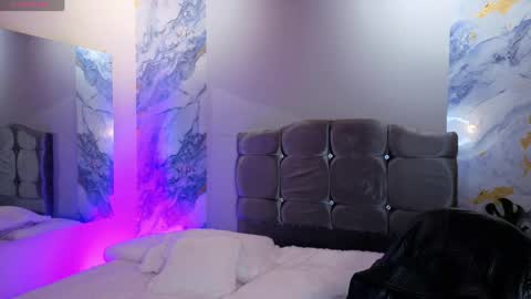 Snapshot of michaell_peters chatting on May 2026 02:45:01 PM MICHAELL online show from May 2026 02:45:01 PM
