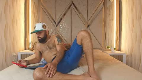Michaell online show from May 2026 12:07:02 AM