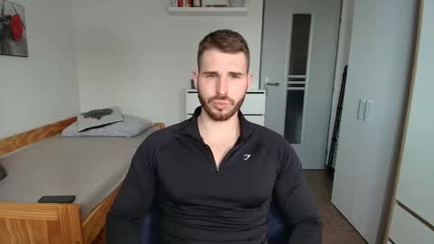 michaelos11 online show from April 2026 09:07:02 AM