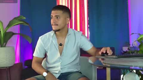 Snapshot of michel_g22 chatting on September 2025 03:46:02 PM michel g22 online show from September 2025 03:46:02 PM