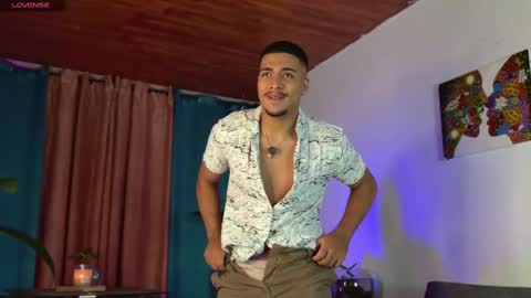 Snapshot of michel_g22 chatting on September 2025 06:17:01 AM michel g22 online show from September 2025 06:17:01 AM