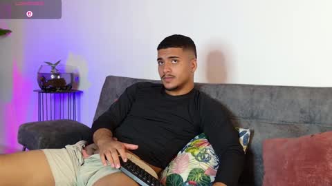 Snapshot of michel_g22 chatting on September 2025 08:24:02 PM michel g22 online show from September 2025 08:24:02 PM