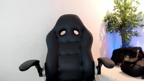 Snapshot of michel_lopez18 chatting on September 2025 11:11:01 AM michel_lopez18 online show from September 2025 11:11:01 AM