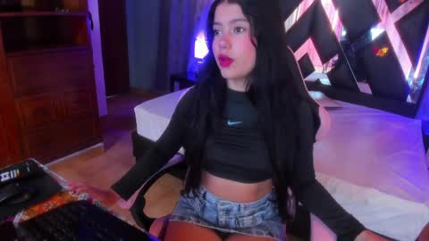 Michell  online show from April 2026 07:11:01 PM