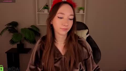 Snapshot of michelle__allen chatting on January 2026 01:10:02 AM Michelle online show from January 2026 01:10:02 AM