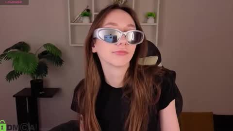 Snapshot of michelle__allen chatting on January 2026 01:09:02 AM Michelle online show from January 2026 01:09:02 AM