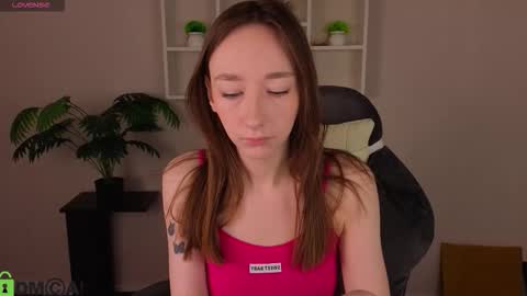 Snapshot of michelle__allen chatting on February 2026 01:11:01 AM Michelle online show from February 2026 01:11:01 AM