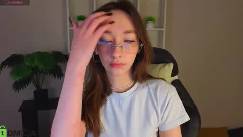 Snapshot of michelle__allen chatting on February 2026 01:04:01 AM Michelle online show from February 2026 01:04:01 AM