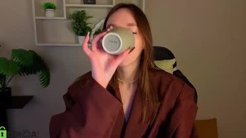 Snapshot of michelle__allen chatting on March 2026 07:15:01 AM Michelle online show from March 2026 07:15:01 AM