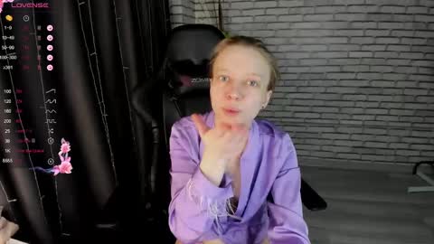 michelle_blond online show from March 2025 01:15:02 PM