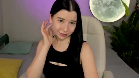 Snapshot of michelle_miles_ chatting on November 2025 10:04:01 PM Michelle online show from November 2025 10:04:01 PM