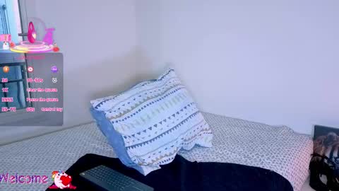 Snapshot of michelle_owens21 chatting on March 2026 03:40:02 PM Michelle owens online show from March 2026 03:40:02 PM