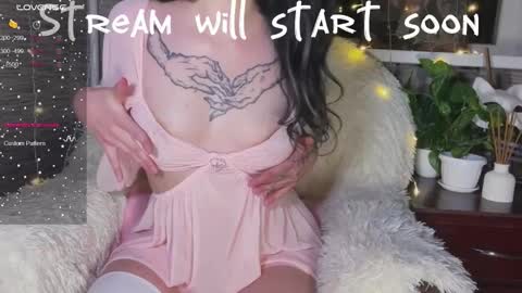 Snapshot of michelle_roze chatting on September 2025 05:40:01 AM Michelle online show from September 2025 05:40:01 AM