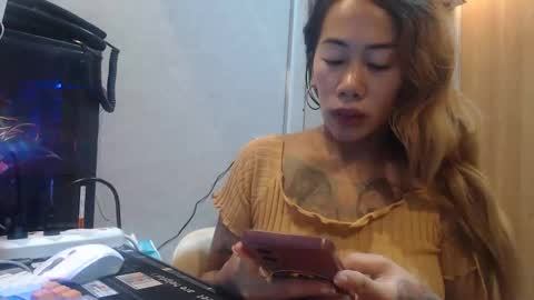 michelle_ux online show from September 2025 04:56:02 AM