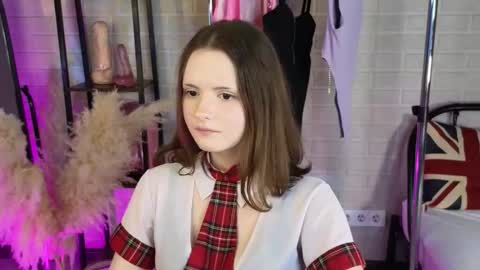 Snapshot of michellebaille chatting on October 2025 06:05:02 AM Michelle online show from October 2025 06:05:02 AM