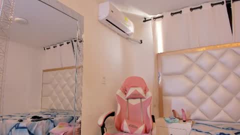 michelleblair1 online show from June 2026 01:59:02 PM