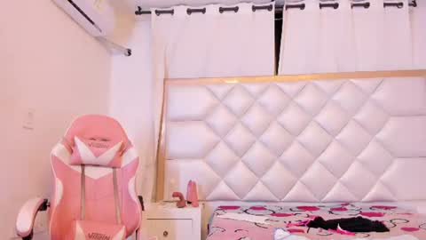 michelleblair1 online show from July 2026 12:20:02 PM