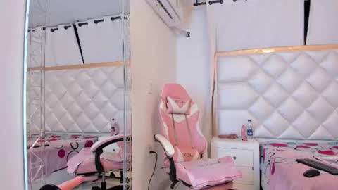 michelleblair1 online show from July 2026 01:58:02 PM