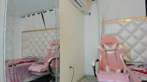 michelleblair1 online show from July 2026 12:48:02 PM
