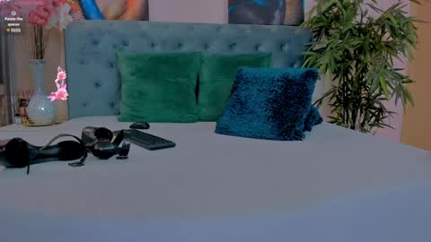 michellereys online show from January 2025 12:36:02 AM