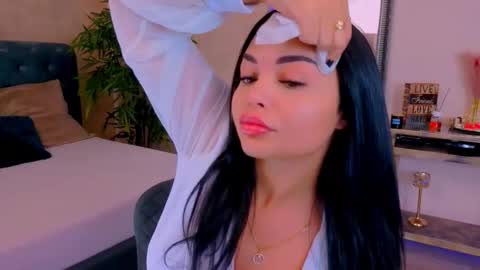 michellereys online show from October 2025 07:36:02 PM