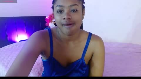 michellmoon1 online show from October 2025 06:19:02 PM