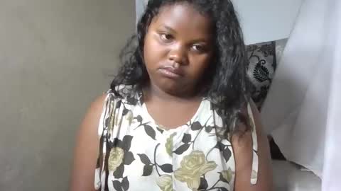 michou61 online show from April 2026 02:00:02 AM