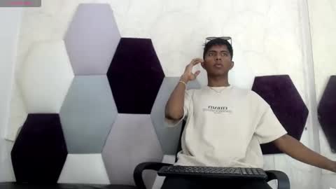 Snapshot of mick_storm chatting on February 2026 07:21:01 PM Mick storm online show from February 2026 07:21:01 PM