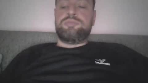 Snapshot of mickblack1992 chatting on February 2026 10:27:01 PM mickblack1992 online show from February 2026 10:27:01 PM