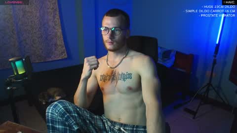 Snapshot of mickey_pict chatting on February 2025 03:09:02 PM Mickey online show from February 2025 03:09:02 PM