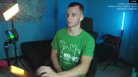 Snapshot of mickey_pict chatting on February 2025 05:22:02 PM Mickey online show from February 2025 05:22:02 PM