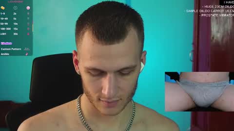 Snapshot of mickey_pict chatting on February 2025 08:39:01 AM Mickey online show from February 2025 08:39:01 AM