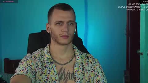 Snapshot of mickey_pict chatting on March 2025 06:26:02 AM Mickey online show from March 2025 06:26:02 AM