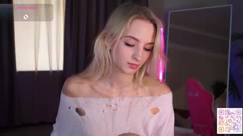 Snapshot of mickeydior chatting on September 2025 12:20:01 PM mickeydior online show from September 2025 12:20:01 PM