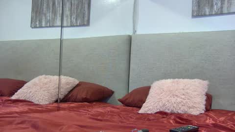 Snapshot of mickeyshyne69 chatting on December 2025 12:53:01 AM Mickey online show from December 2025 12:53:01 AM