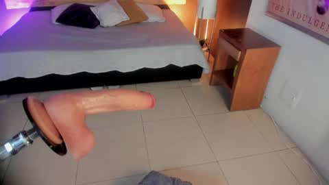 Micki online show from May 2026 11:27:02 AM